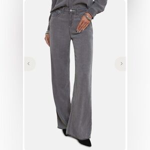 L'AGENCE Alicent High Rise Wide Leg Jean in SOLACE Size 28 *Small Flaw*